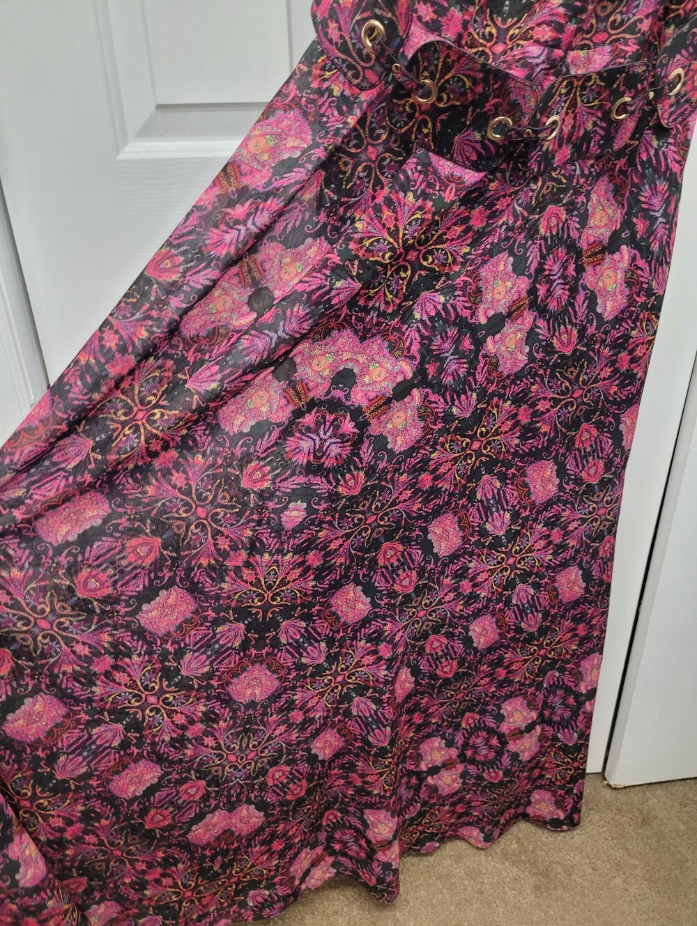 CITY CHIC Dream Weaver Maxi Dress | Boho Paisley Print Sleeveless Maxi - Picture 10 of 10